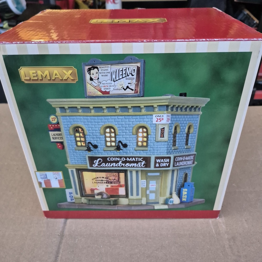 Lemax Village Coin O Matic Laundromat  Porcelain Lighted Building Lights Up